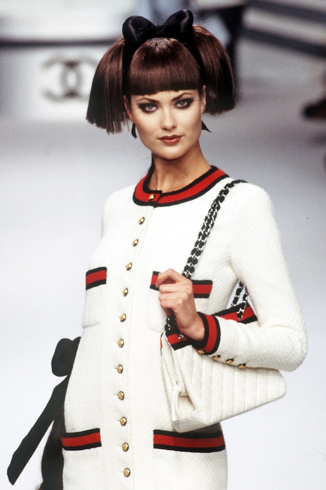 Shalom Harlow iconic catwalk moments 9